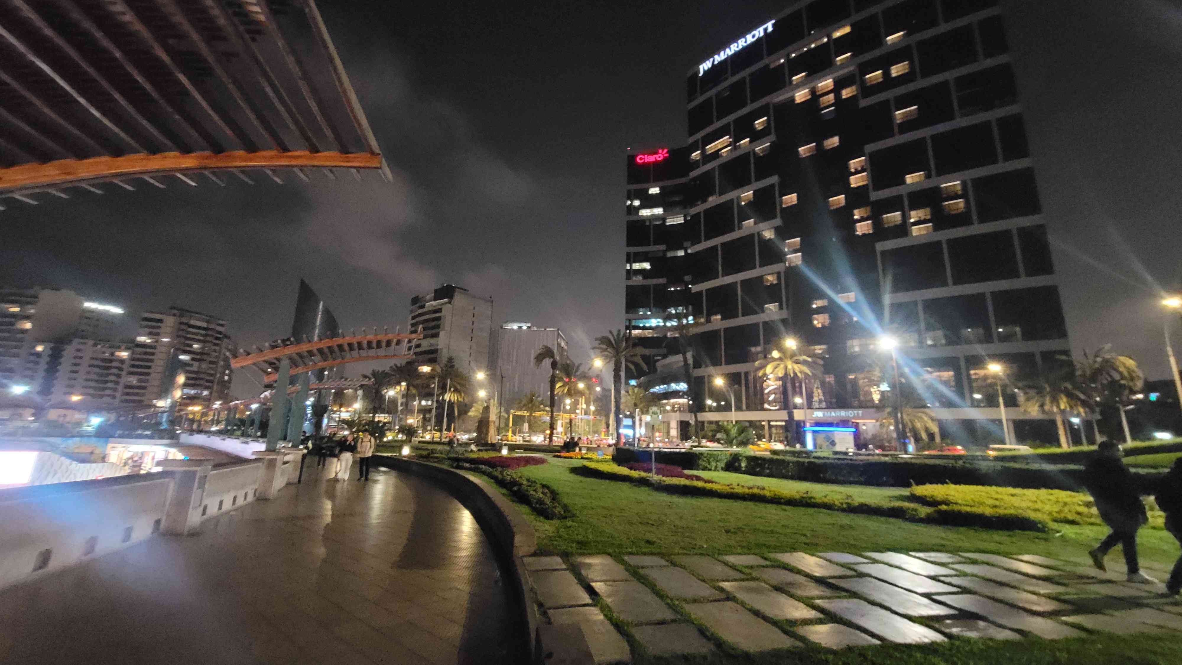 Miraflores at the night by the larcomar